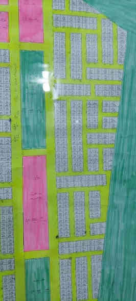 السلام عليكم  عرصات عدد ٢ للبيع مساحه ٢٠٠ متر طابو صرف منطقه ابو شلب قرب سيطره عفج مدخل الديوانيه  وحدة   على شارع ١٠ متر سعرها ١٢ مليون  وحدة ركن على شارع ٤٠ متر  سعرها ١٤ مليون  للتواصل  ***********
