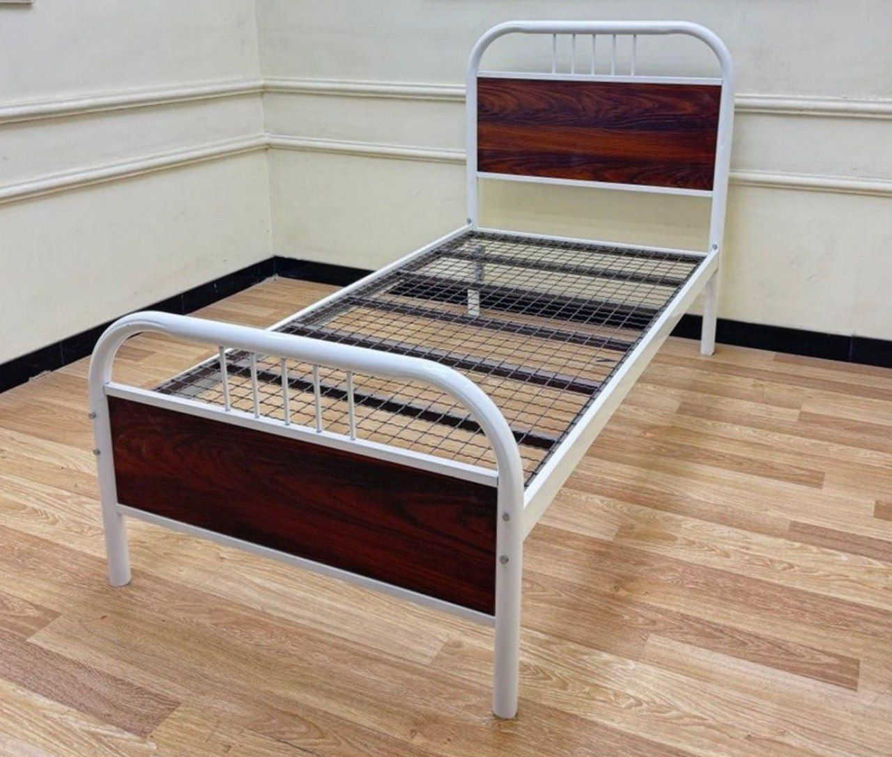 سرير نفر حديد السعر 105


**إذا كنت صاحب هذا الإعلان وتريد حذفه لأي سبب، رجاءا أرسل رسالة إلى الدعم الفني**