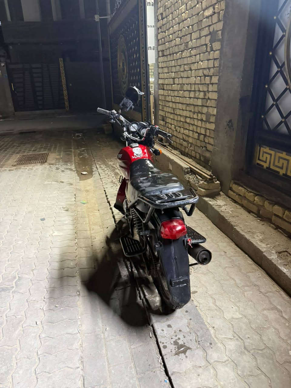 السلام عليكم tvs موديل 22 الدراجه بيها مكينه جديده مال ستوته mtR الاصليه رقم و سنويه الدراجه خير من الله بس متروكه يراد الها شويه ترتيب و اني عندي ضرف و ما الحك سعرها مليون و 300 بيها مجال حك الجيه عنواني التنومه الاكوات


**إذا كنت صاحب هذا الإعلان وتريد حذفه لأي سبب، رجاءا أرسل رسالة إلى الدعم الفني**