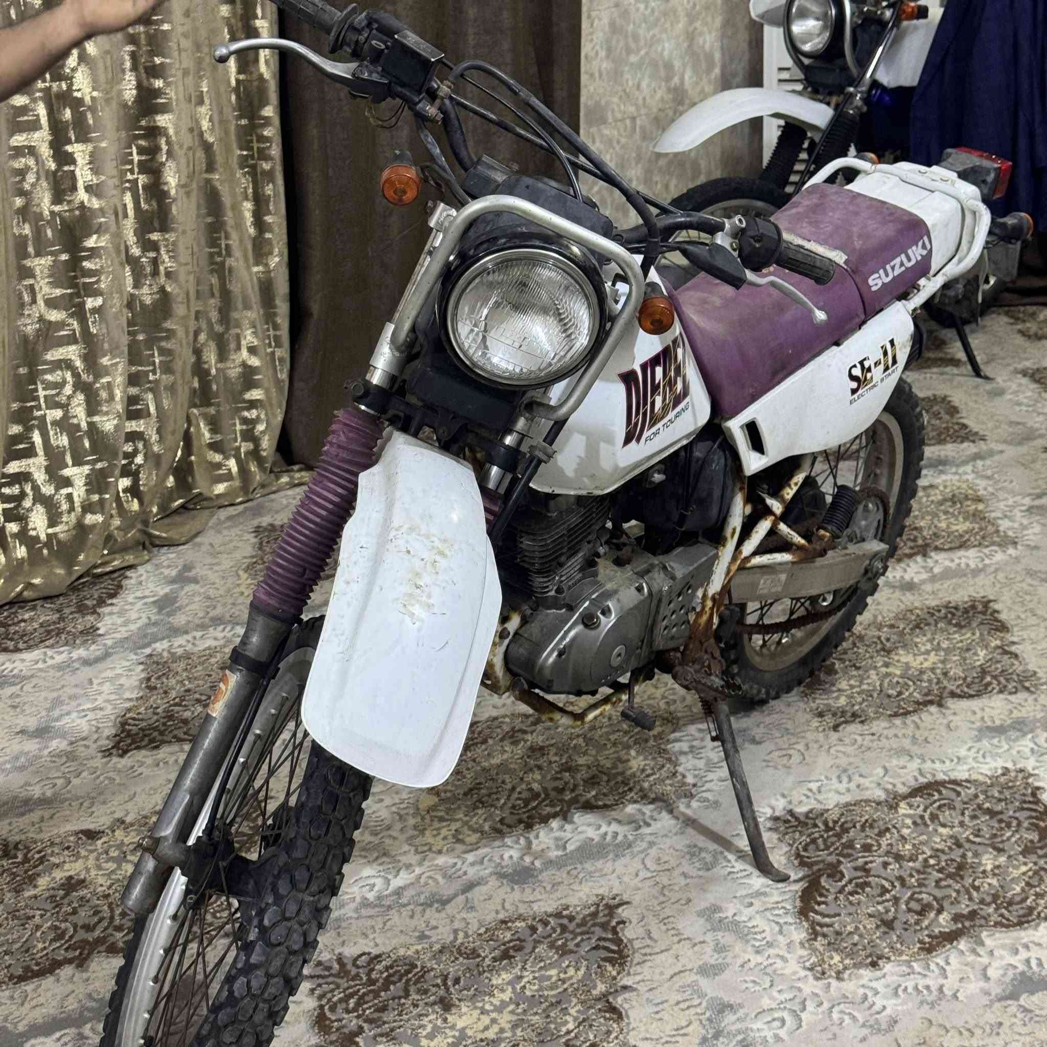 سلام عليكم دراجه رمبه تفصيخ ابيع شاصي او بس مكينه او كامله شتريد موجود كيلو متر صفر  مكينه مكفوله كفاله عامه رجاءً  الحد يراسل خاص ما اجاوب اي ستفسار اتصل عله هاذ رقم وتدلل***********
