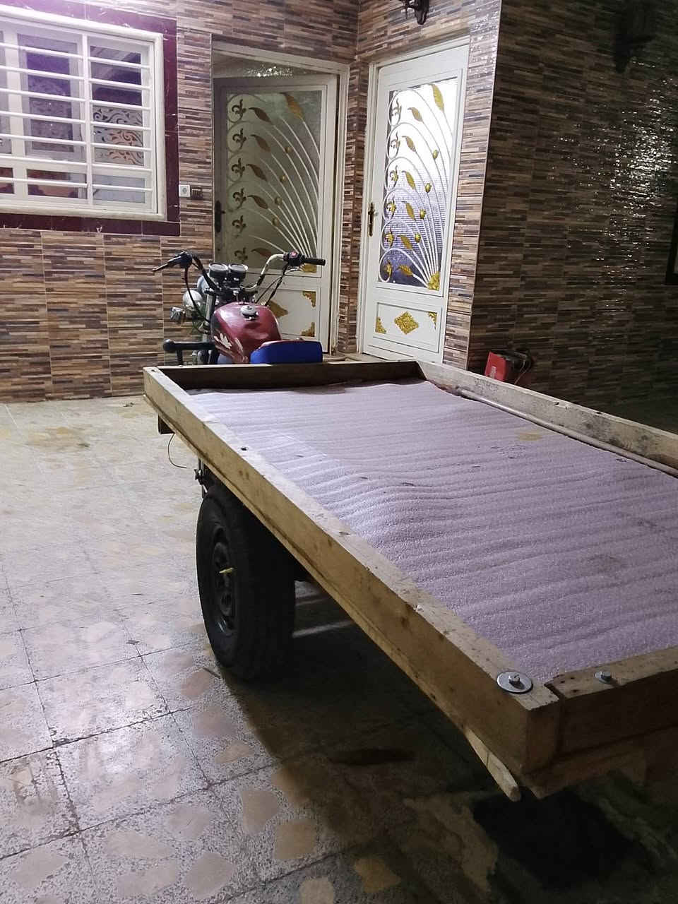 السلام عليكم ستوته للبيع موديل 25 الماكينه المكان موصل حي التامين السعر850 الرقم ***********
