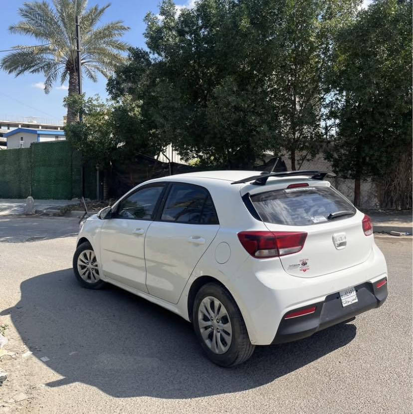 كيا ريو 2023 بيع او مراوس
بعدهة ممرقمة فحص مؤقت تترقم كل المحافضات 
رقمهة يكلف 15 ورقة كامل عالمشتري الترقيم 
ماشية 30 الف كيو 
مكينة 1600cc دوش 
مكينة كير صدر تبريد كلة جديد 
صبغ قطعتين فقط بدون دواخل حادثها مال امريكا جاملغ وباب 
شاشة كاربلي 
كامرة 
تحكمات ستيرن 
مري شفط  
تحويل باسم المشتري 
مكانها بعقوبة 
السعر 100 وبيها مجال 
***********
