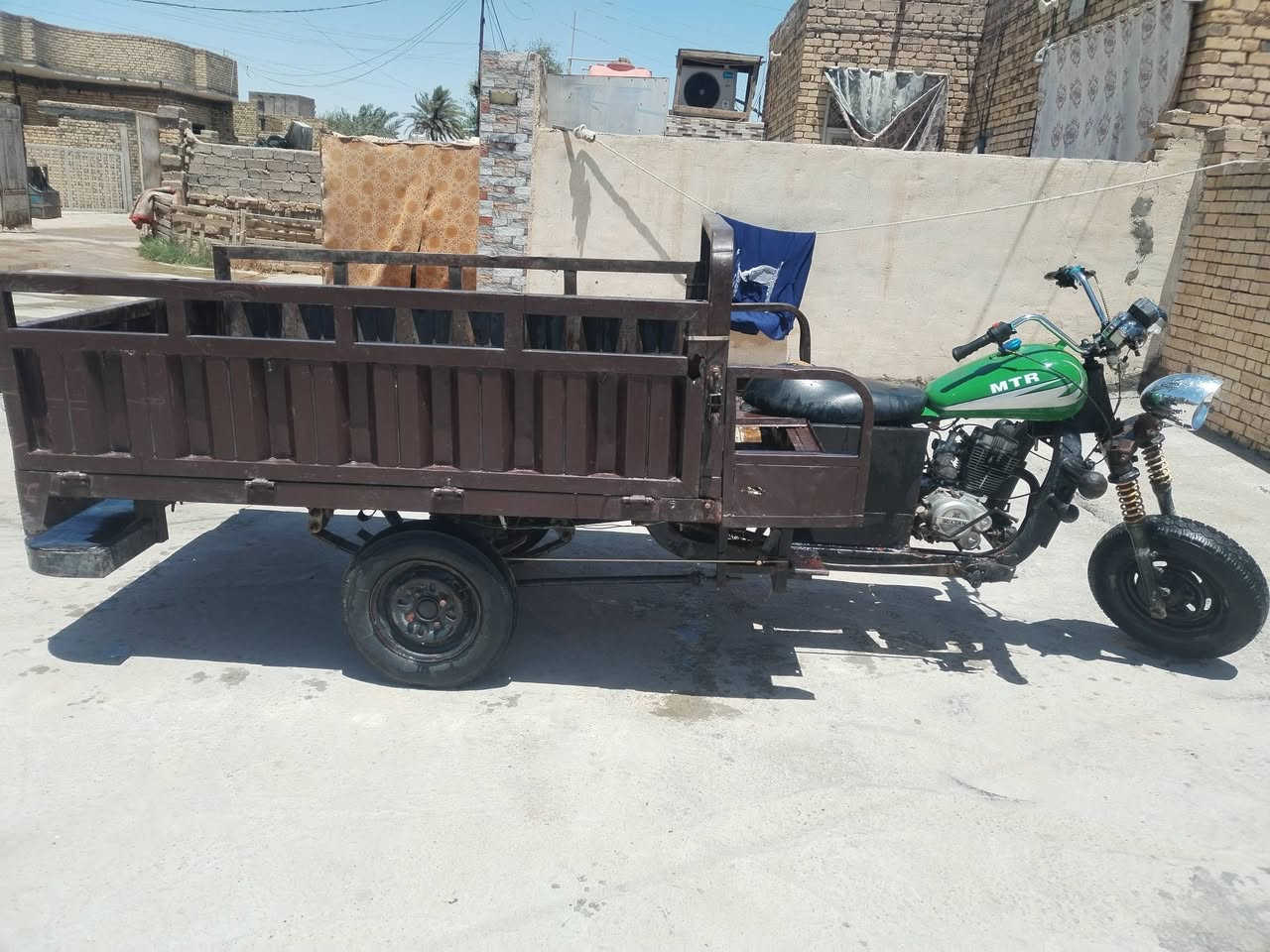 سلام عليكم ستوته للبيع بدون وراق مكفوله عشاير سعر 700وبيها مجال العماره القادسيه رقمي ***********
