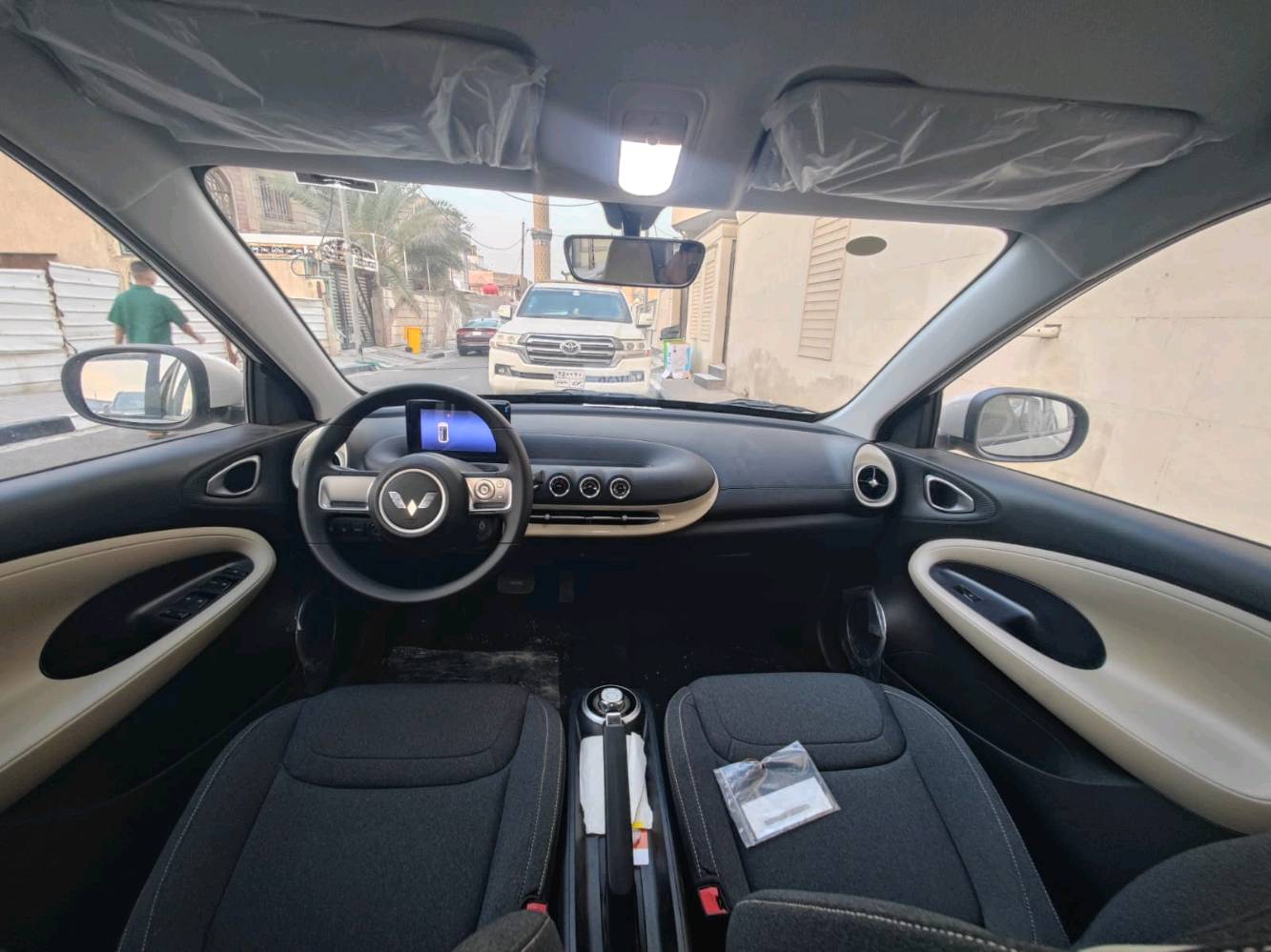 سيارة ولينج بينجو Wuling bingo 
موديل 2024 كهربائية بالكامل فقط ع شحن
تمشي 203 كم بالشحنة الوحدة 
ماشية حاليا 34 الف كم 
وارد صيني مكفولة دخول زيرو 
سعرها 95 ورقة و بيها مجال 