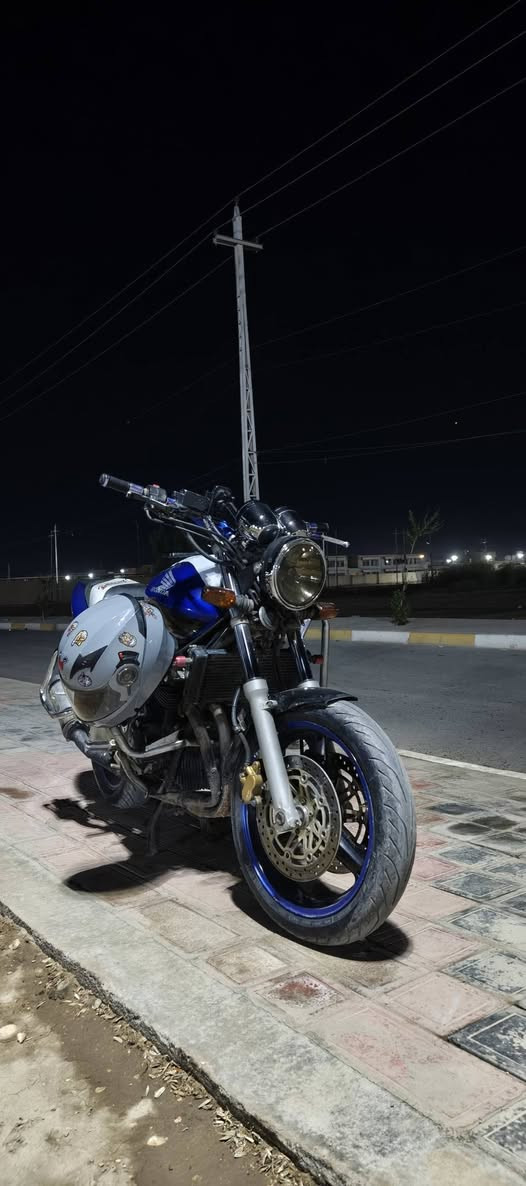 السلام عليكم
دراجة سيبي فور للبيع موديل 2006 جيل ثاني كابريتر الدراجة نضيفة وعلى ايدي مال جناي الدراجة مبدل بيه فقط ولفات ومشتغلهن يم أبو رقيه الكربلائي دهن قبل 5 ايام بدلتة سعرها 1900 وبيها مجال مكاني كربلاء شراي اتصل ***********هذا الاثير بي واتساب ***********
