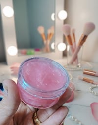 مخمرية شعر وجسم • فوحان قوي • ثبات ٢٤ ساعة