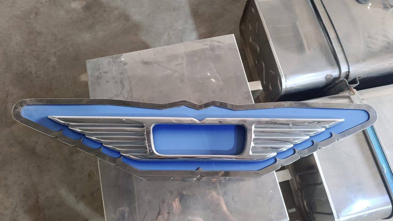 علامه بنيد لللبيع اصليه ياباني جديده مكان ناصريه ***********
