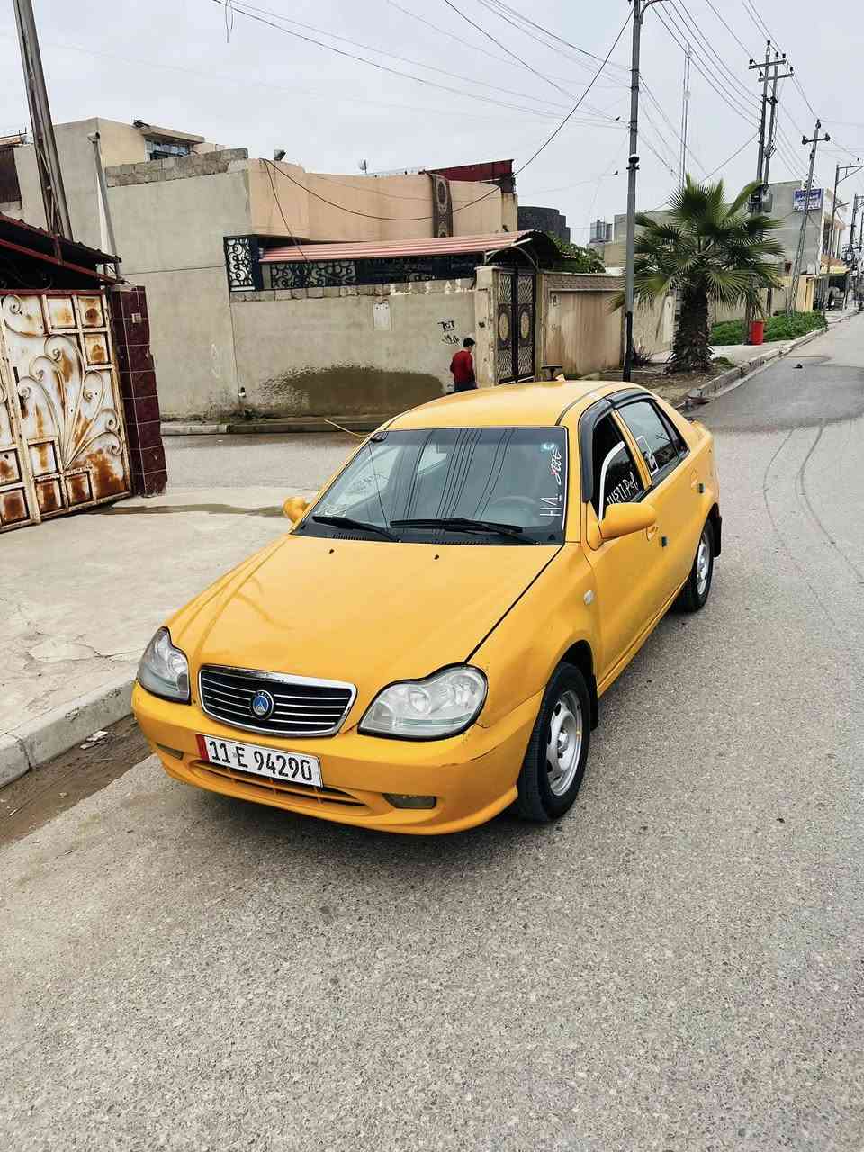 سيكي ٢٠١٣  كصه جديده رقم دولي سنويه جديده هزه جديده كاربون بانزين 
مكينه بلاديه شرط لا صرف ولا نفخ كير شرط طخم جديد سياره جاهزه  بوجهك علشارع ماناقصها برغي وايرمنيه بلاديه 
بيها طخه بل جاملغ بس بدون صبغ بدون ضرر بس جاملغ  
***********
السعر ٤٠
