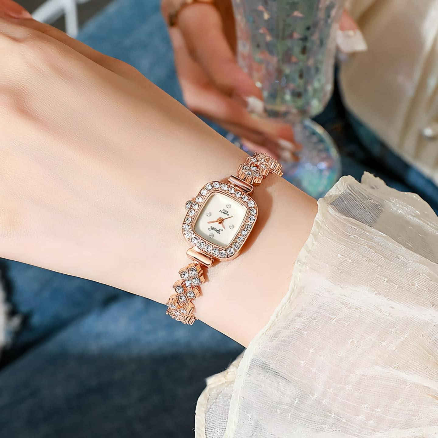 💖💖 جديد من فينوس سنتر ساعات نسائية بشكل راقي جدا تناسب جميع الأذواق ضمان سنة 💖💖💖


**إذا كنت صاحب هذا الإعلان وتريد حذفه لأي سبب، رجاءا أرسل رسالة إلى الدعم الفني**