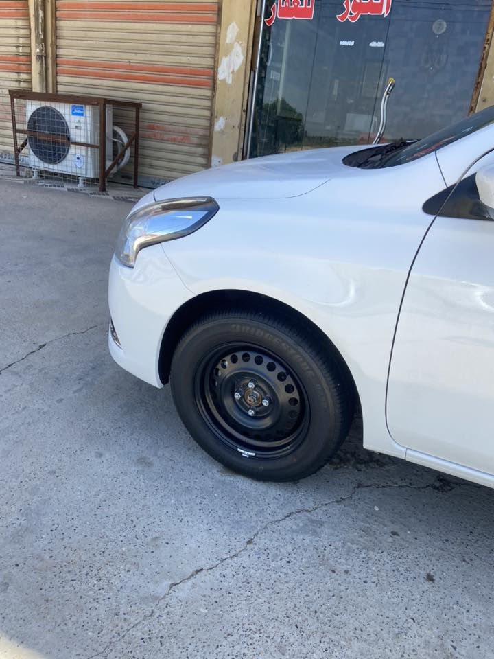 سلام عليكم نيسان سني 2025 للبيع فقط بسمي 
مكفولة عده هاي الطخة الموضح بصوره 
ماشية 77 الف 
مكاني بغداد الشعب 
***********
