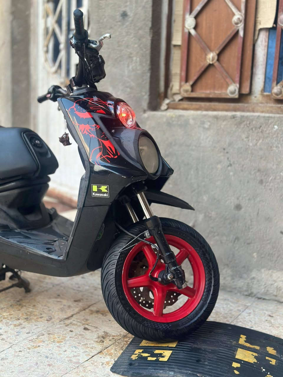 سلام عليكم سكنس جبلي للبيع الدراجه صارلها شهرين من طالعه من رمبه مكينتها ناعمه ومكفوله وبوشتها بلاديه مكفوله من الفتح وكفراتها مكفوله من الختم الكهربائيات كلها شغاله تغسل منا تنكر سلف منا /ملاحظة= كفر الصفحه بي كسر بسيط موضح بالصوره الاخيرهه
مكاني بصره _ زبير 
واتساب فقط متواجد
***********
