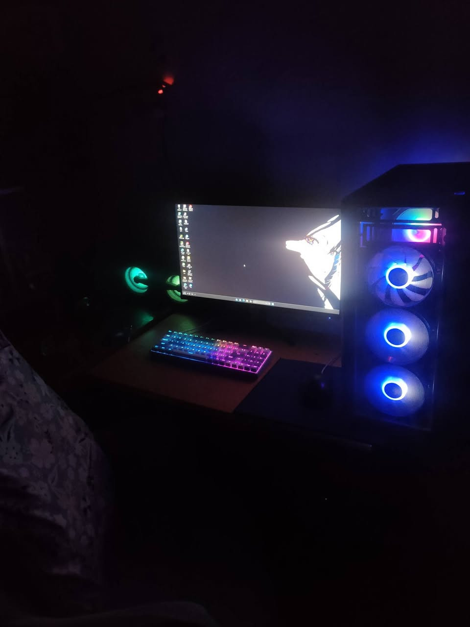 🔥 للبيع PC Gaming جاهز للألعاب والشغل 🔥

📌 المواصفات:

🖥️ Ryzen 5 5600X
🎮 RTX 3060 ZOTAC 12GB
💾 WD M.2 NVMe 512GB
🔧 ASRock B550
⚡ RAM 16GB DDR4 3200MHz

🎁 الملحقات:
🖥️ شاشة Raptor 24" 180Hz
⌨️ كيبورد Redragon
🖱️ ماوس RAZER
❄️ تبريد غازي 4 أنابيب

✅ الجهاز نظيف وجاهز للاستخدام.
✅ كراتين أغلب القطع موجودة.
✅ يشغل أحدث الألعاب بأداء ممتاز.

📩 للاستفسار أو معرفة السعر راسلني واتساب ***********
