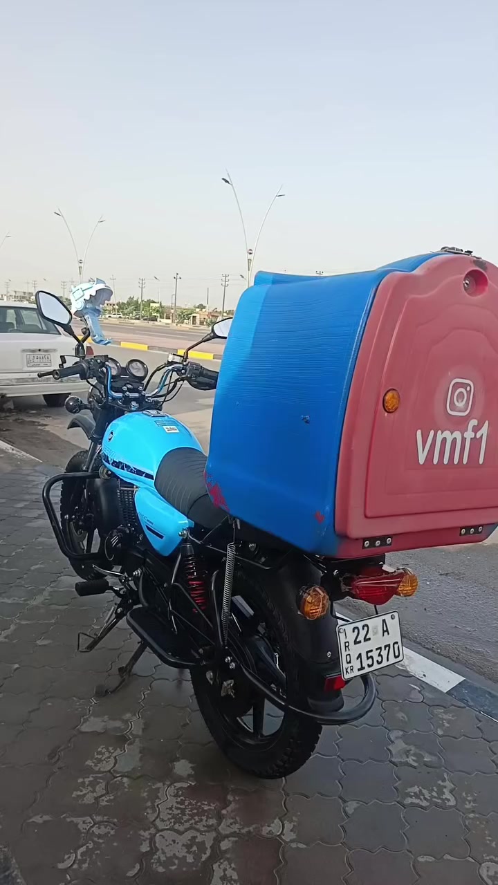 دراجه كي واي للبيع استخدام شهرين من الوكيل محرك ٢٠٠ مامفتوح كلشي ع بلاد دراجه كامله مكلمله برقي ما نقصها محتاج وريد ابيعها مكاني الزبير رقمي *********** واتساب فقط
