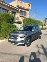 كيا سليتوز   موديل 2023 خليجي   ماشي ٢٠  المواصفات بصمه وتبريد قطعتين ...
