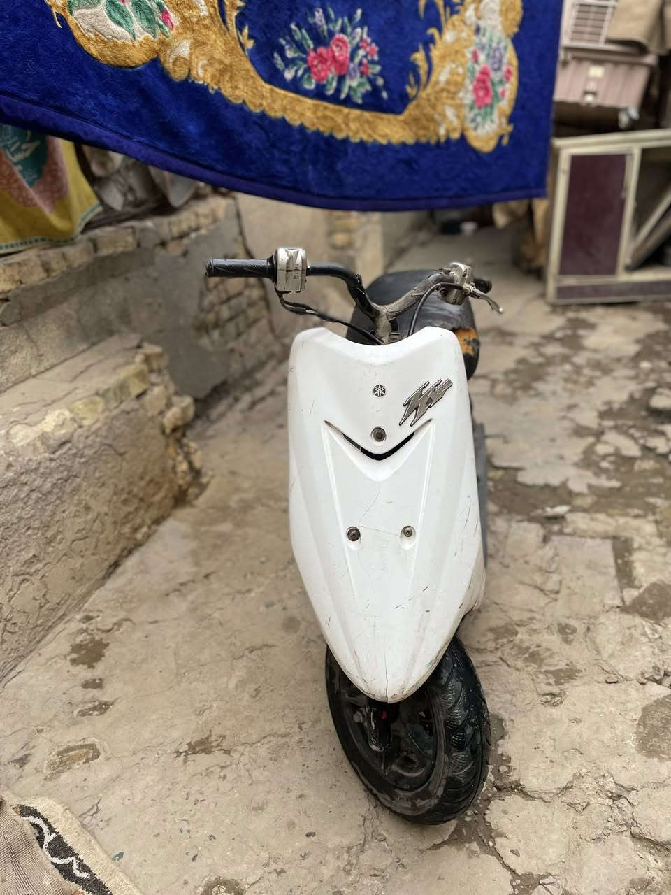 السلام عليكم ورحمة الله 
دارجة 60 عصفورية 
شغاله هندر واحد ☝️ 
مكينه وكلجات حلوة
معدل 60 دراجة حلوة ومرتبه 
سلف يراندلهه بس تسوي كهربائياته وباتري 
جوزة سويج ينراد الهه 
تشتغل جطل 
مالتي ما توكفك بيوم بشارع اكفلهه للشراي ب 95 وبيهه مجال 
*********** مراسله واتساب فقط او ماسنجر
