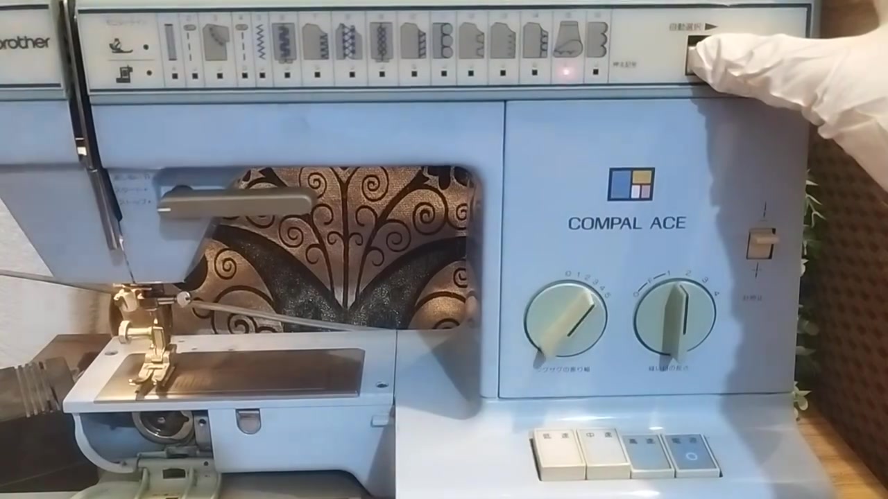 مكينه بلذر كومبال ياباني للبيع هيه وجنطته وميز ب٩٠ بيهه مجال


**إذا كنت صاحب هذا الإعلان وتريد حذفه لأي سبب، رجاءا أرسل رسالة إلى الدعم الفني**