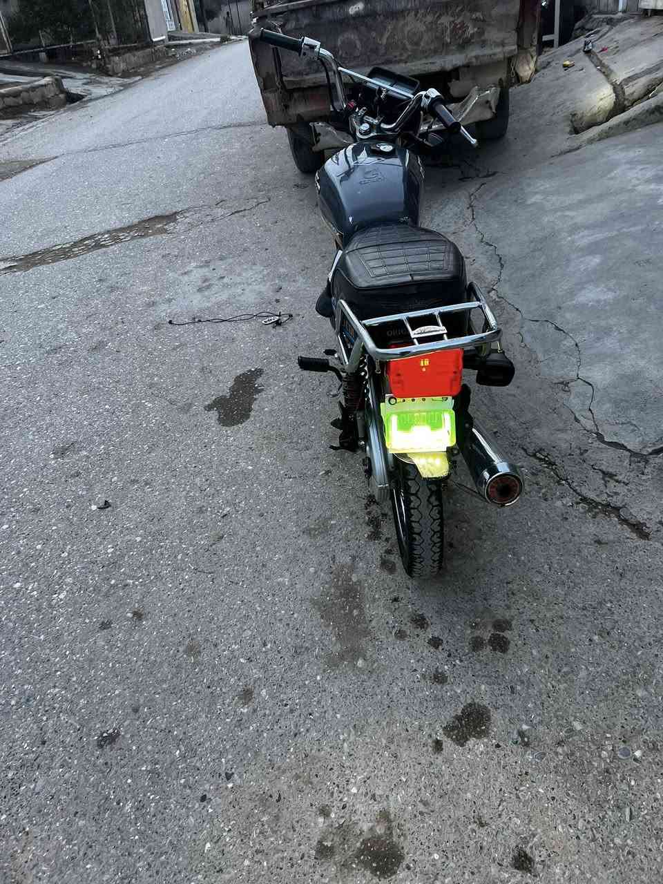 لبيع نامي بروه. موديل20 مكاني قره تبه دراجه مناسبه  ***********
سعر370بي مجال كلشي شغال كهربائية لايت
