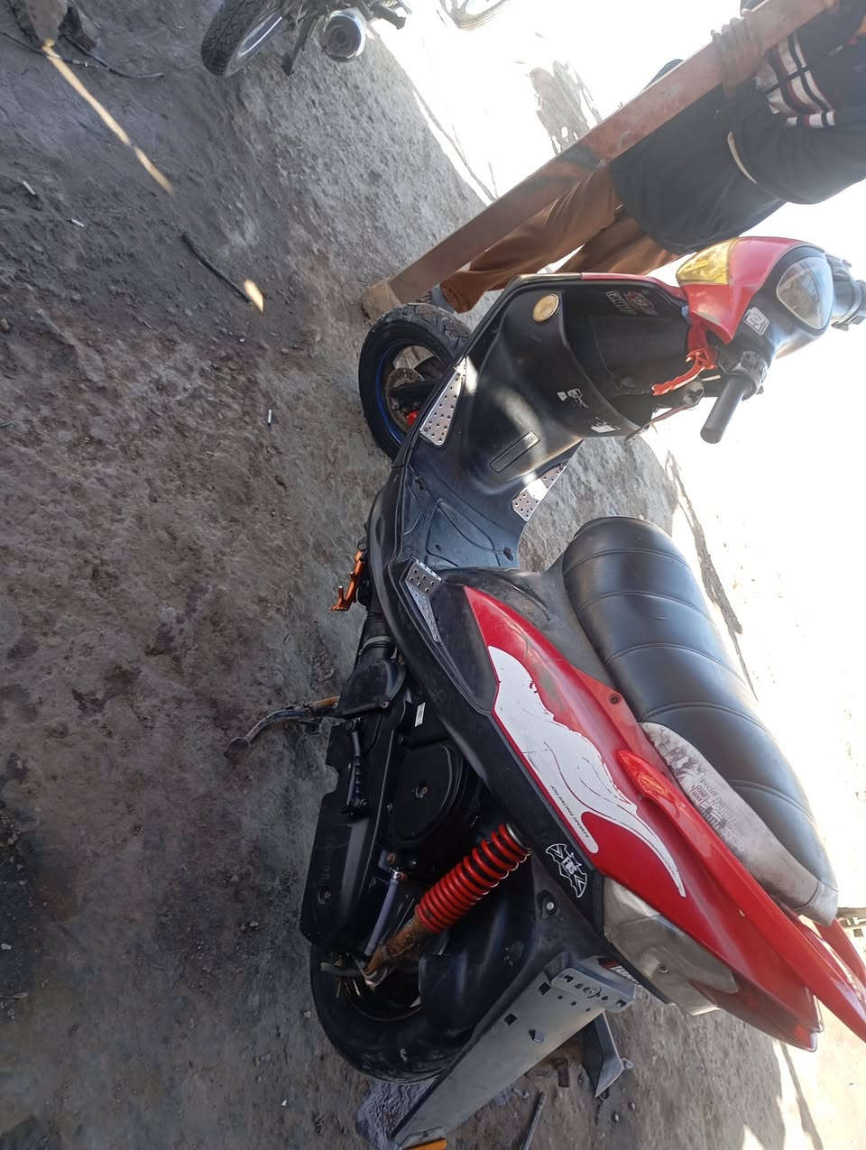 سلام عليكم ماكس عدله للبيع كفاله عامه بس تفيلس ختم واحد كله شراي هاذ رقم ***********
