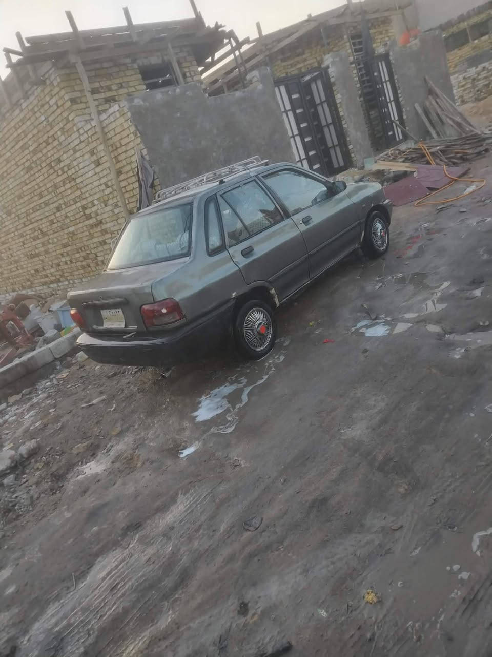 يالله سلام عليكم شباب بيع مستعجل سايبه موديل 2012 رقم بصره الماني تحويل مباشر مكينه وكير  حلوات حداديه جديده تخم تاير جديد كهربائيات شغاله تبريد شغال سياره حلوه ومرتبة ترايك وين ميعجبك اسعر 18 وبيه مجال بصيط مكاني نجف شارع المطار ***********
