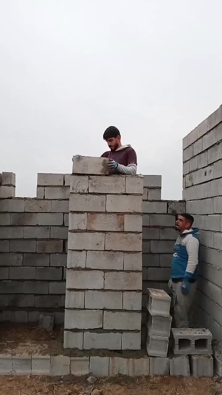 سلام عليكم خلفة بناء بلوك وطابوك متفرغ حاليا العندة شغل يتصل ***********
