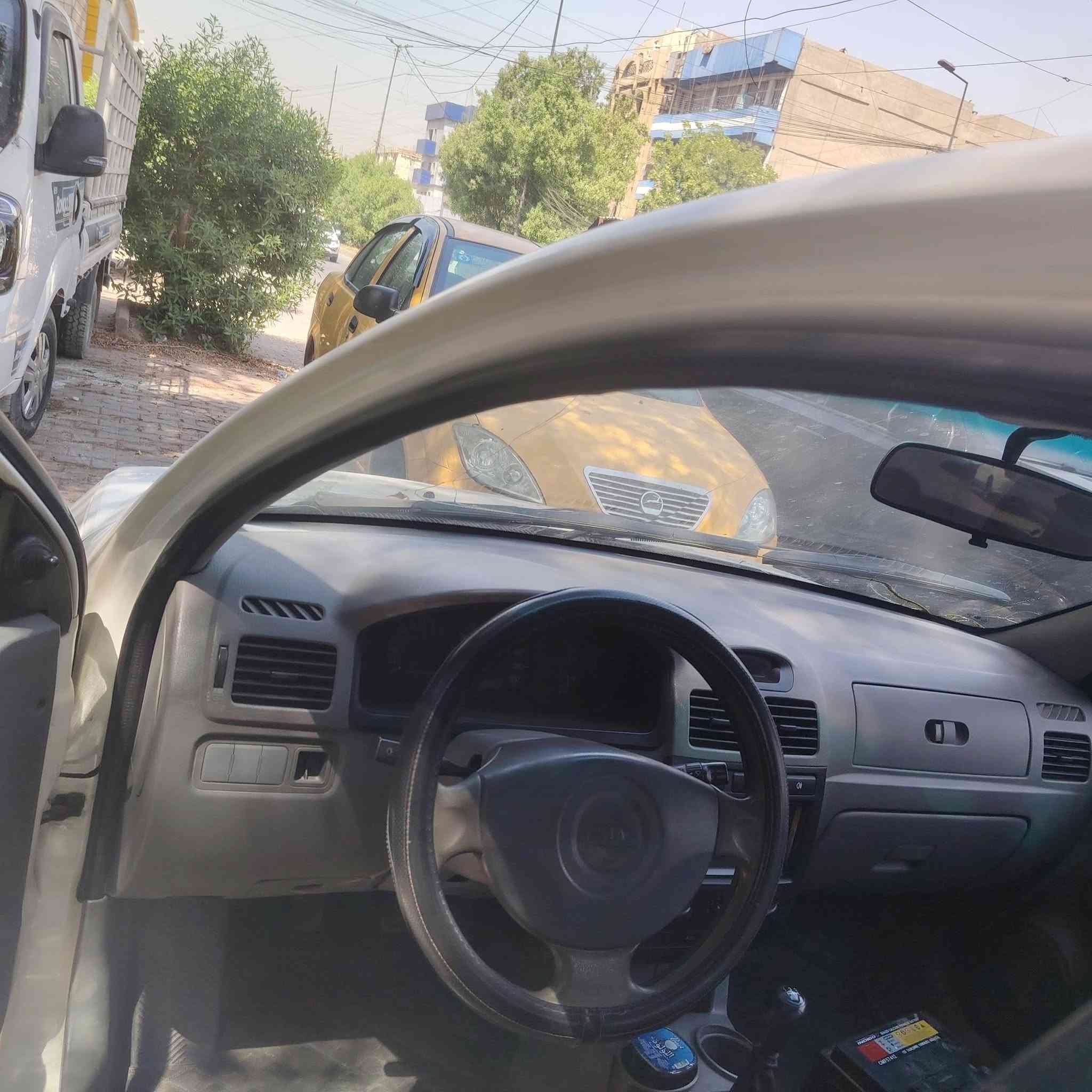 السلام عليكم كيا ريو ٢٠٠٩ الشركة العامة مابيه صبغ بيه طخطخات بارد بسيطة رقم انكليزي بسمي تحويل مباشر هزة جديدة تبريد مكينه كير نعمه جدد نقوصات بسطية جدأ للبيع فقط ب٤٥ بيه مجال اي استفسار ***********
