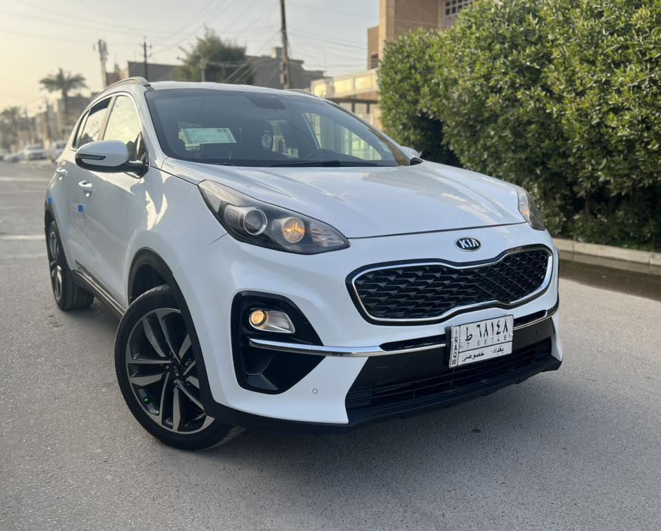 السلام عليكم 
سبورتج 2020  خليجي  مواصفات معروفه 
السياره مكفوله كفاله عامه. بس الدعاميه  فقط. 
جديده بمعنى الكلام.  برغي مامفتوح بيها.    ماشيه 81
السعر 192         للاستفسار ***********
