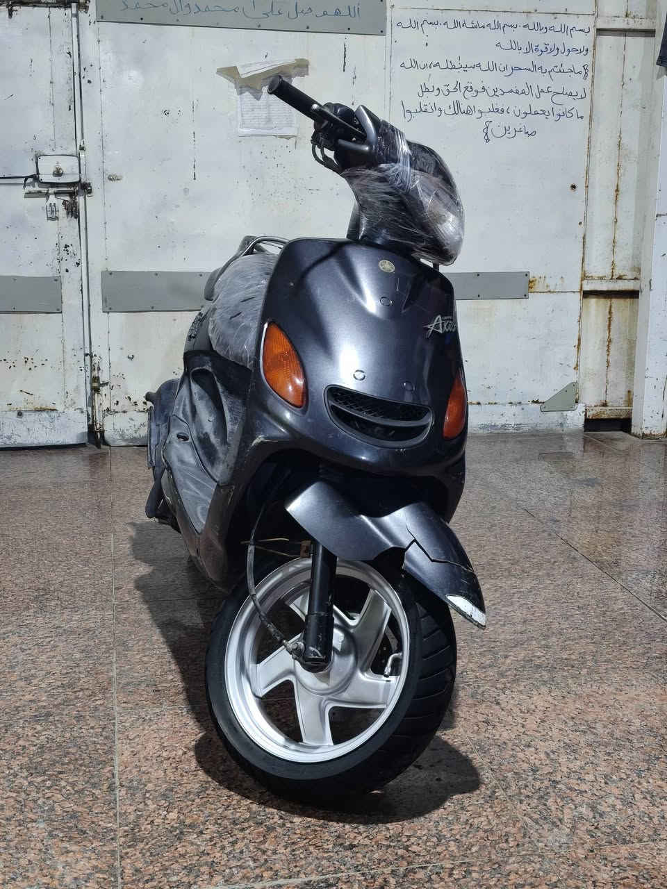 اكزز 100 للبيع ب450 وبيها مجال دراجه مفتوحه وغراضها كلها بلاد مكاني ناصريه مركز رقمي ‏‏‪***********‬‏
