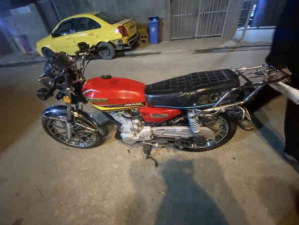 سلام عليكم دراجه نوع سونك موديل ٢٤اوراق كامله مكينه مكفوله تيرات جداد كهربائيات كلها شغاله نقص باتري السعر ب٦٢٥ وبيها مجال بسيط حك الجيه مكاني بغداد الدوره وهذا رقمي ***********
