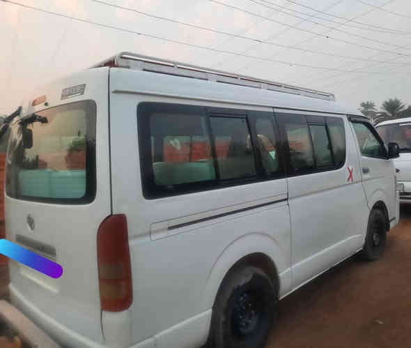 سلام عليكم هايسه تيوته موديل 2010 سنويه 26 رقم بغداد نكليزي بسمي تحويل ثاني يوم  السياره مكفوله كفاله عامه منضومه غاز السياره مال جناي كير اكسن محرك مكفولات كفاله عامه  باب السلايت كهربائي  تخم تاير جديد قير متواجد على فيس  الستفسار تصال  ***********
