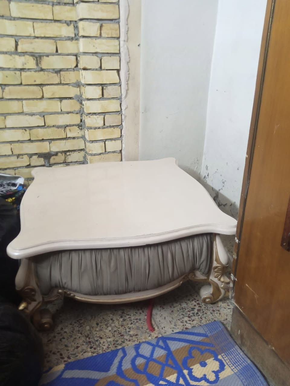 من رخصت الأدمن تخم قنفات كلاسك خشب زان١٠ مقاعد  وثقيل للبيع بي ضرر بس بلقماش موظح بلفديو ويرادلة غسل  السعر ٧٥٠ وبي مجال عنوان بغداد الشركة الخامسة 
***********. الرقم بي وتس آب
