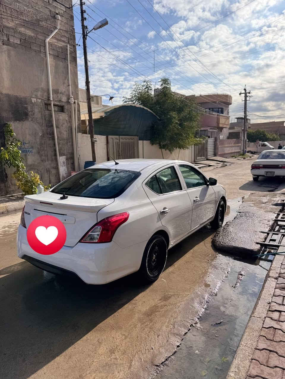 سياره نيسان فيرسا موديل ٢٠١٧للبيع للمزيد خابر هاي رقم ***********وسعر مناسب٩٧ ورقه اكو بيه مجال للشراي
سياره مال بيت
