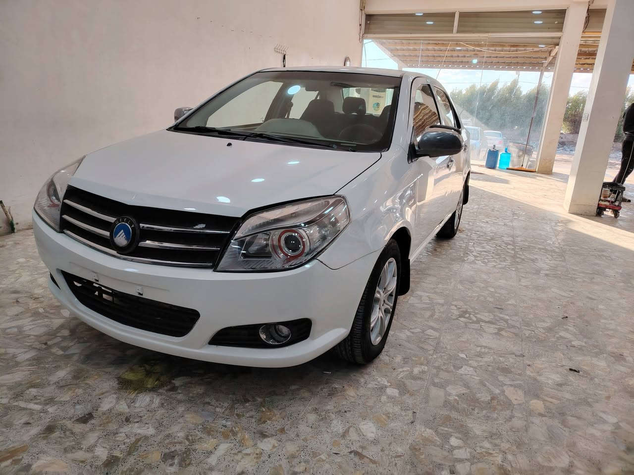 ام كي ١٣بيها صبغ قطعتين جاملغ خلفي بي شوي بارد مكينه كير بلادي  المكينه بيها تبخير سعرها
 40وبيها شي قليل مجال مكان بابل ***********
