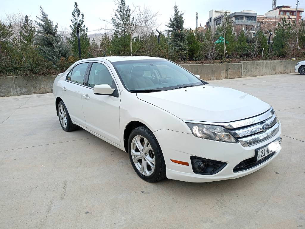 فۆڕد فیوسن 
مۆدێل ٢٠١٢ 
گێڕ ئۆتۆماتیک مواسەفات se
چوارپارچە بۆیاخ بێ ناوگرتن ڕەسمی سۆنەرم داناوە
گێڕومەکینە بەشەرت 
١٣٨ مایل حەقیقی ڕۆشتووە 
سەیارەکە زۆر زۆر تازەیە ماڵی دۆستە 
سەنەوی تازەیە  
قفڵی ٨٨ گەڵایە بۆ معامەلە تەلەفون مەکە تکایە 
*********** السليمانية, العراق
