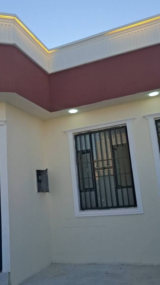 ***********
يعلن عقارات الجنوب 
الجزيرة ٤ شوارع قرب مطعم نايت كوين 
بيت 200  متر الجزيرة شارع الصقر 
طابو صرف زراعي باسم عراقي 
السعر ٩٧ وقابل للتفاوض 
غرفتين وصاله واستقبال ومطبخ صحيات خارجية داخلية تاخذ نسخه من الطابو وكاله بالمحكمة ومكاتبة 
اي استفسار تواصل على الرقم 
*********** البصرة, العراق

