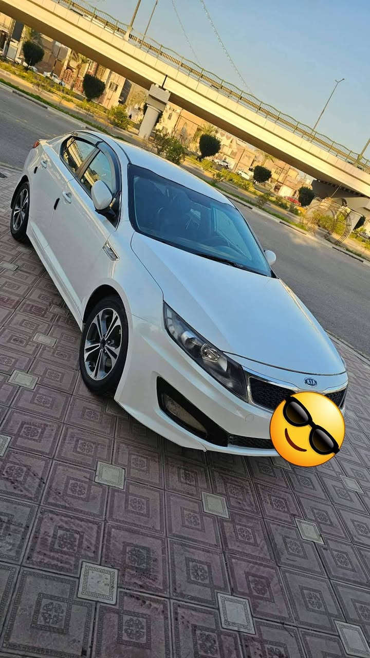 السلام عليكم 
اوبتما ٢٠١١ خليجي 
محرك ٢٤٠٠ 
رقم بغداد 
*********** حي الجهاد 
السياره مصبوغه عام مكفول من الكصه والجفيه والكلبه 
السعر ٨٧ وبيه مجال بسيط
