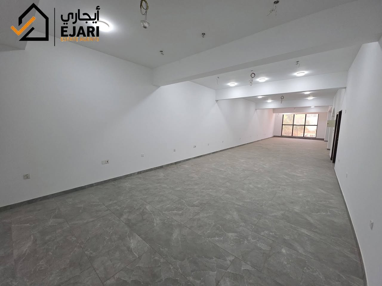 اعلان ايجار تجاري 
Ejari  إيجاري 
يوجد بنايه في منطقه المنصور حي العربي شارع السايدين مقابيل مطعم حجي حسين موقع جدا ممتاز البنايه ٣ طوابق  مساحه ١٤٦ متر تصلح شركه او مركز تجميل البنايه مجهزه منظومه حريق +سلم طوارئ +يوجد مكان للوقف السيارات 
تحتوي نظام قاعات  و كل طابق يحتوي صحيات  
للاستفسار  ***********
اذا مهتم بالسعر اكتب رقم 16 سوف يتم الرد خلال ثواني 
نقدم خدمه  اداره العقارات في جميع مناطق بغداد في حاله انك مشغول او امسافر وماعندك وكت اتابع البنايه او اي عقار يمنه الحل ايجاري بديل  
يلبي طلبك وانت مكانك بطرق حديثه 
او زيارتنا الى موقع الشركه في حي الجامعه الفرع مقابيل كليه الاداره والاقتصاد فرع مدرسه المباهج👇
 https://maps.app.goo.gl/uwkk4QPYd5EgivjP8?g_st=iw

 للمزيد من العروض يمكنكم الانضمام قناه التلكرام👇
https://t.me/omarEjari

وتساب 👇 فقط رسائل 
https://iwtsp.com/9647754445448

 التيك توك 👇
https://www.tiktok.com/@ejari86?_t=8V089pzmx7t&_r=1

 قناة  YouTube 👇

https://youtube.com/channel/UCPxpJjtiuOb1RoTmh_X9cZQ

#iraq #baghdad #kurdistan #iraqi #properties #property #investment #openhouse
#propertyinvestment #luxurylifestyle #apartment #sold #rent #apartments
#عقارات_المنصور #للايجار #ايجار #مجمعات #شقق #إيجاري #الجامعه  #المجمعات #شقق #سكني #اليرموك  #السلام #اليرموك #الجادريه #تجاري #الداوودي
