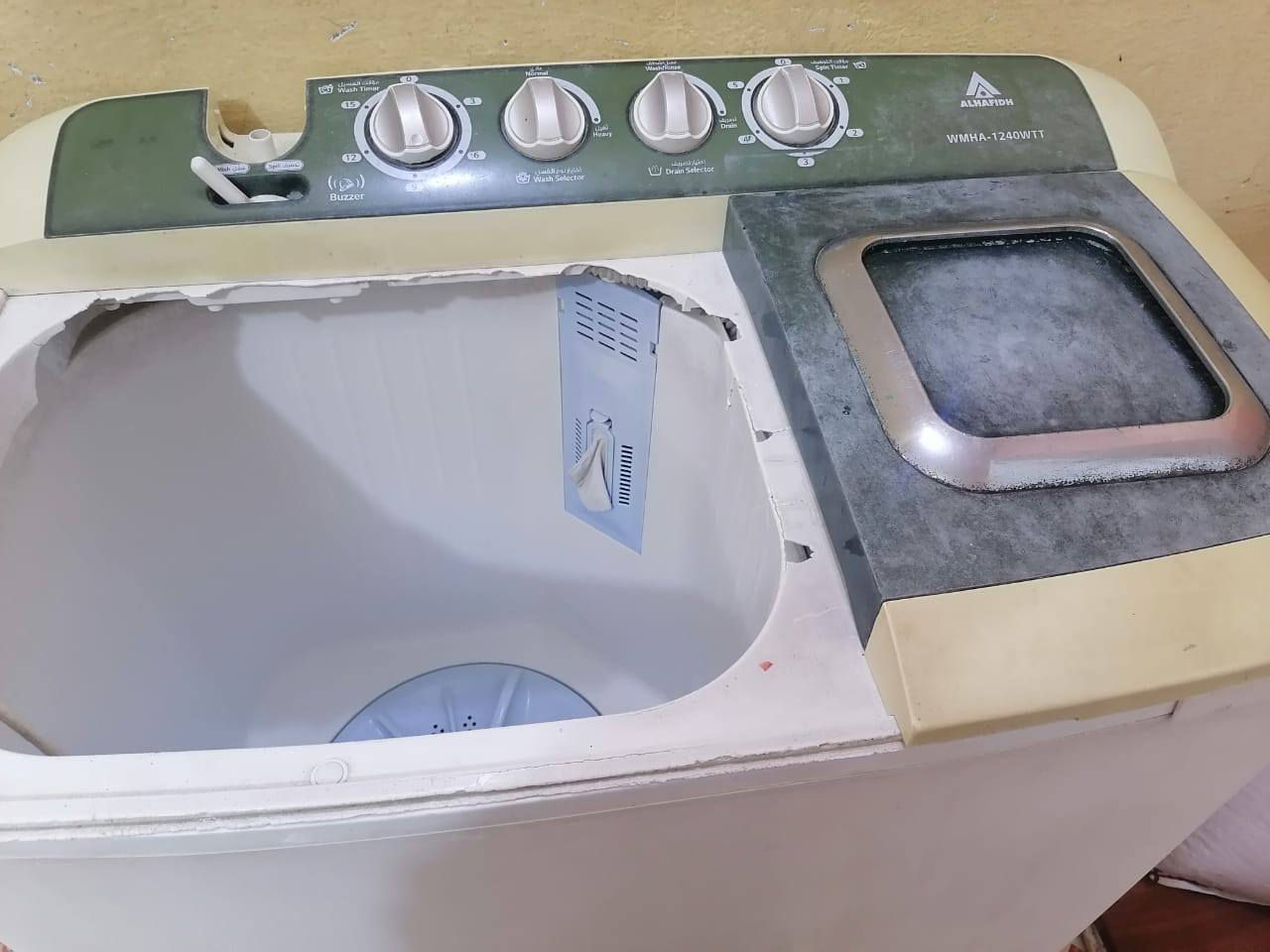 ١/ طباخ فريش مصري باب اول 5 مشاعل نضيف كلش وشغال العيون والفرن شرط الفحص 
٢/غسالة نوعية الحافظ شغالة غسل وتنشيف شرط الفحص 
الاسعار مناسبة اني مكلف بلنشر الاتصال بلرقم واتساب موجود 
***********
