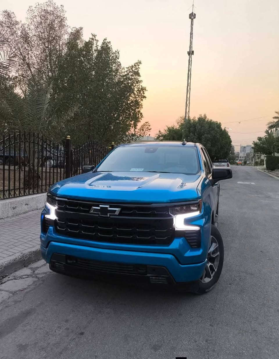 لون بحري

8 سلندر 5300

كير طرح

شاشة جبيرة

فول مواصفات عدة الفتحه

بدي كصير باب طويل 

ماشية 19 الف

حادث السيارة جاملغ الأيمن وبنيد صور الحادث مرفقة 

مدفوع كمرك وضريبة كامله بدون رقم

مكان السيارة بغداد 

للاستفسار ***********
بغداد جديده النعيريه
