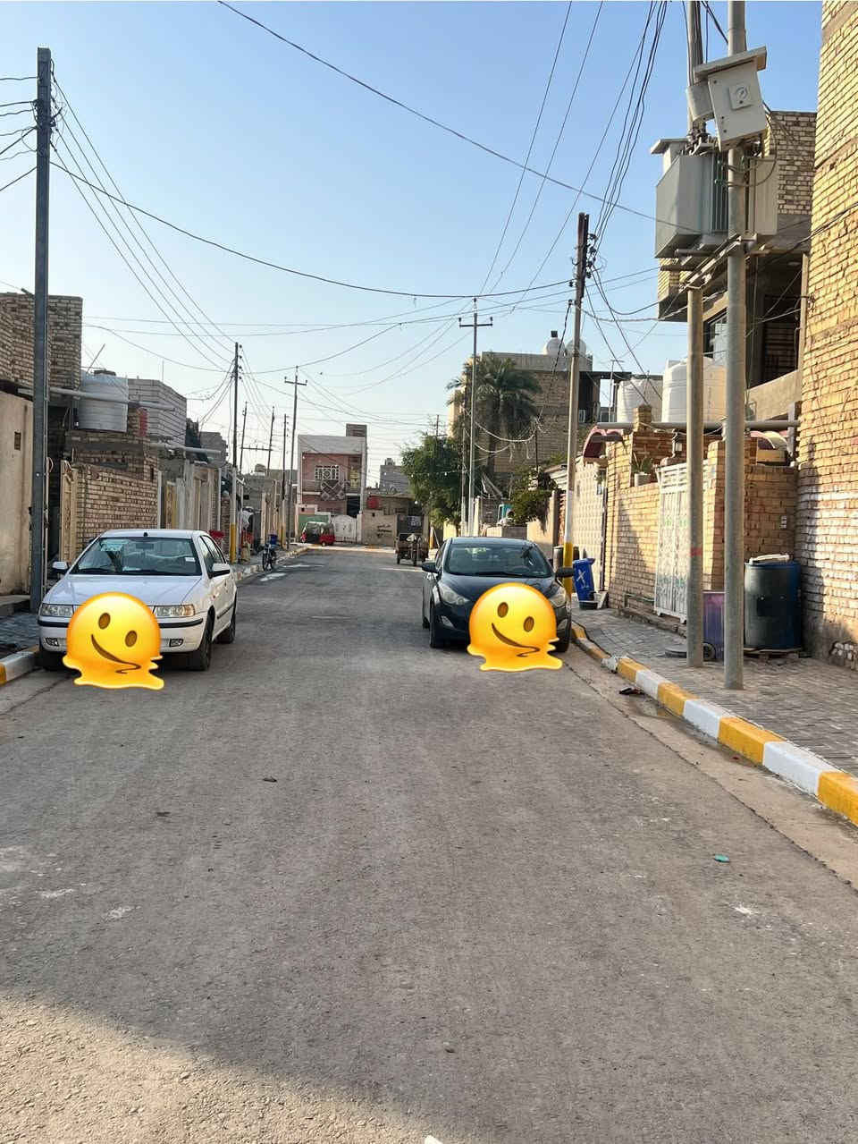 قطعه ارض سند 25 للبيع المساحه 200م أو
300م حسب الرغبة كاملها خدماتها منطقه دخل بيها الجهد الخدمي  وكملت من الدوله مو خدمات اهليه شغلها مرتب ونضيف مثل ما موضح بالصور للاستفسار خاص او اتصل 

***********
