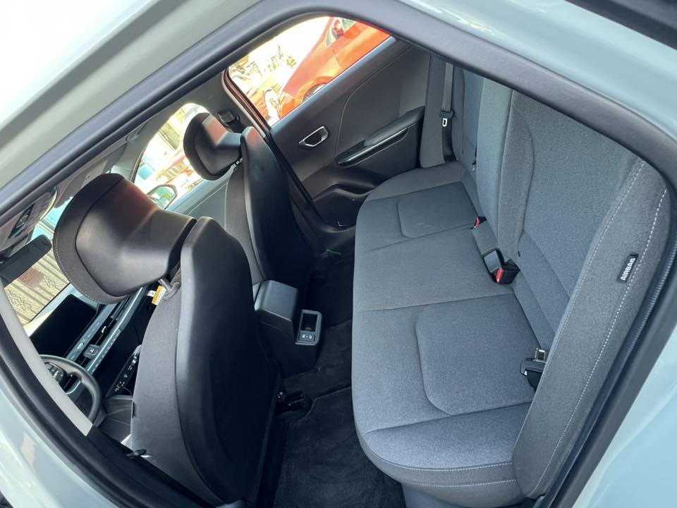 السلام عليكم سياره k4 أمريكي موصفات نص فول كاميرات رادات إماميه خلفية  بصمه السياره ب اسمي تحويل مباشر 
الحادث جاملغ خلفي وشويه الباب  العنوان السيديه
***********
