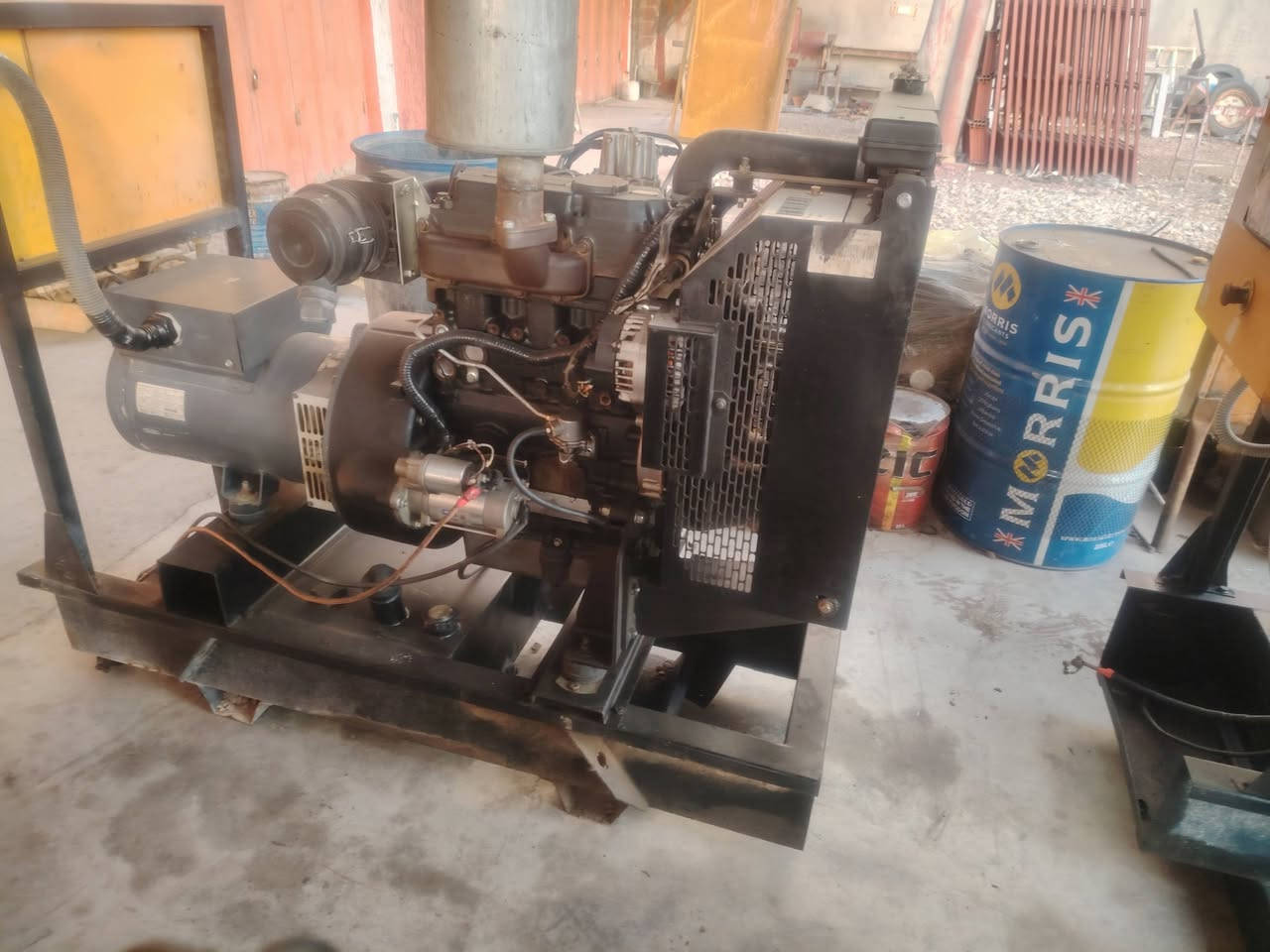 مولدات بيركنز اصلي ٣سلندر ٣٠ كيفي بحاله الشركه العدد ٤ هاتف *********** عنوان واسط قضاء العزيزيه
