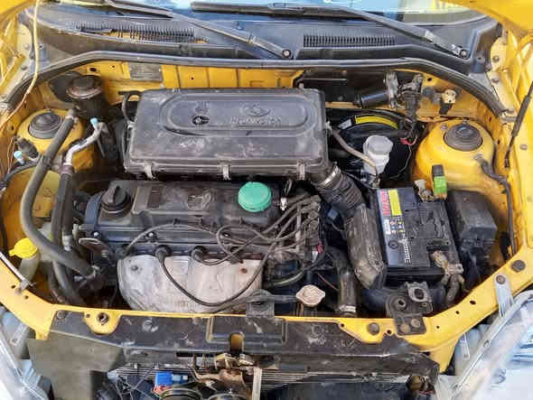 سلام عليكم من رخصت الأدمن
سيارة طيبة لبيع اسيارة خير من الله بس بيهة ضربة بصفحت السايق ومبدل جاملخ جديد بعد اسيارة كفالة محرك  كير خير من الله رقم جديد قبل شهر رقمتهة بغداد جديد بسمي موديل 2016 اسيارة معروضة 46 وبيهة مجال قليل 
الستفسار ***********
