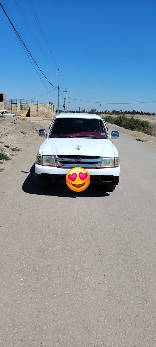 سلام عليكم دير للبيع موديل ٢٠٠٦رقم واصط مشروع وطني تحويل مباشر سياره عله وضع شركه مكينه وكير وحداديه جديده كهربيهات كله شقاله دوشمه جديده سيارة بخاخ مو كابريته  مكانه ديوانيه رقم *********** سعر ٣٣وبيه مجال
