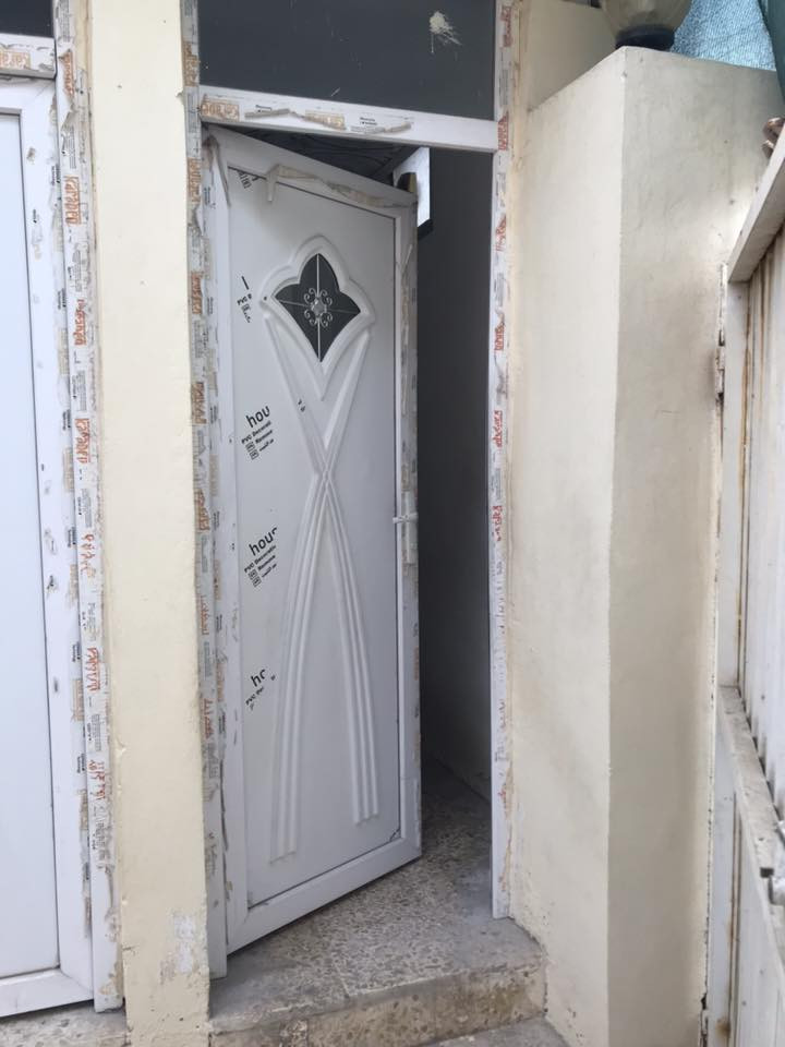 بيت للايجار في حي البكر قرب مركز الشرطة ب ٢٥٠ الف
غرفة وهول في طابق اول 
وصحيات وحمام ومطبخ
وكراج سيارة 
غرفة في الطابق الثاني 
اتصل على 

‭٠٧٧٣ ٩٨٢ ٨٣٤٩‬
