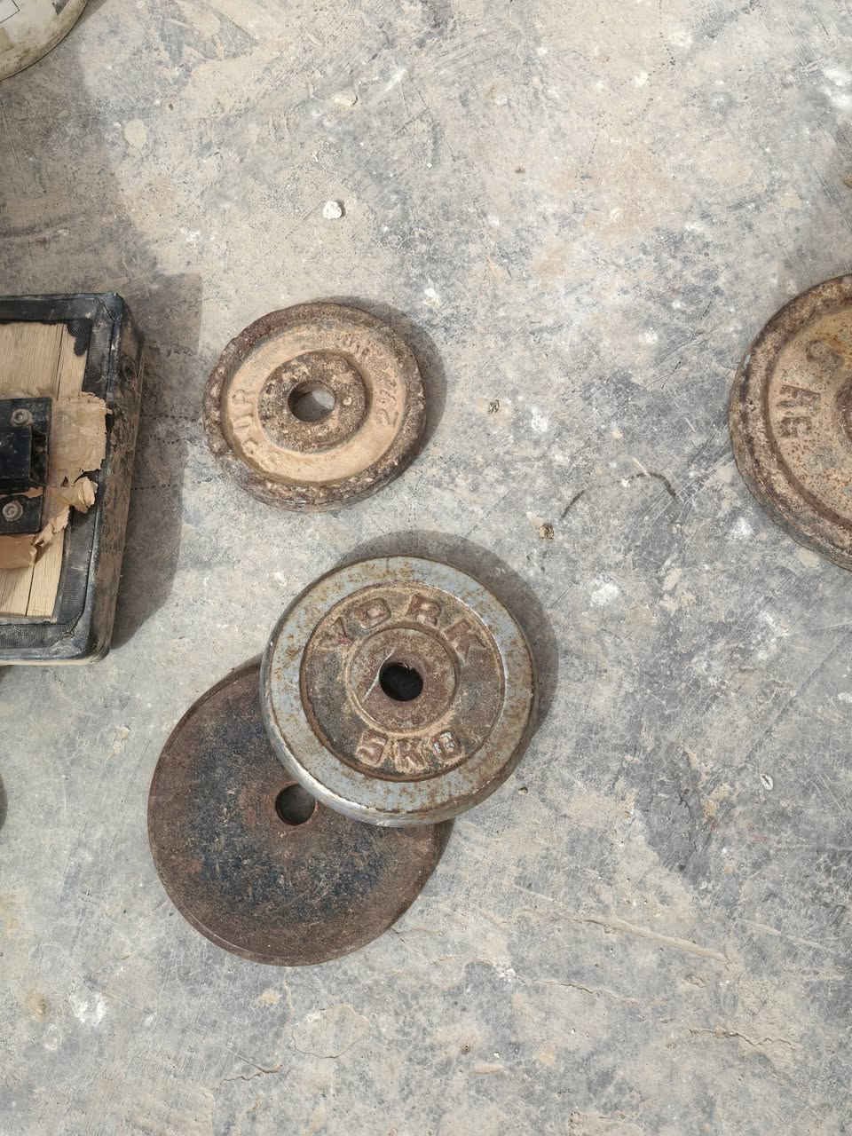 للبيع الي حاب يشتري
يتفضل خاص وبالخدمة


**إذا كنت صاحب هذا الإعلان وتريد حذفه لأي سبب، رجاءا أرسل رسالة إلى الدعم الفني**