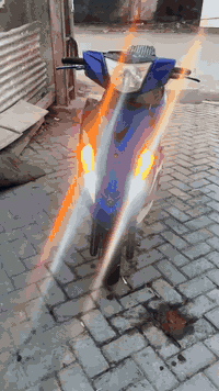 سلام عليكم دراجة جيتي آر موديل 2012 دراجه حلوه مكينة مكفوله بغداد مدينة الصدر رقم ***********
