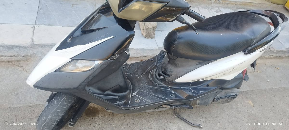 سلام عليكم للبيع ثعلب محرك مامفتوح مكفوله مابيه اي نقص أورق كامله مكاني بغداد الغزاليه *********** واتساب موجود سعره ٦٥٠
