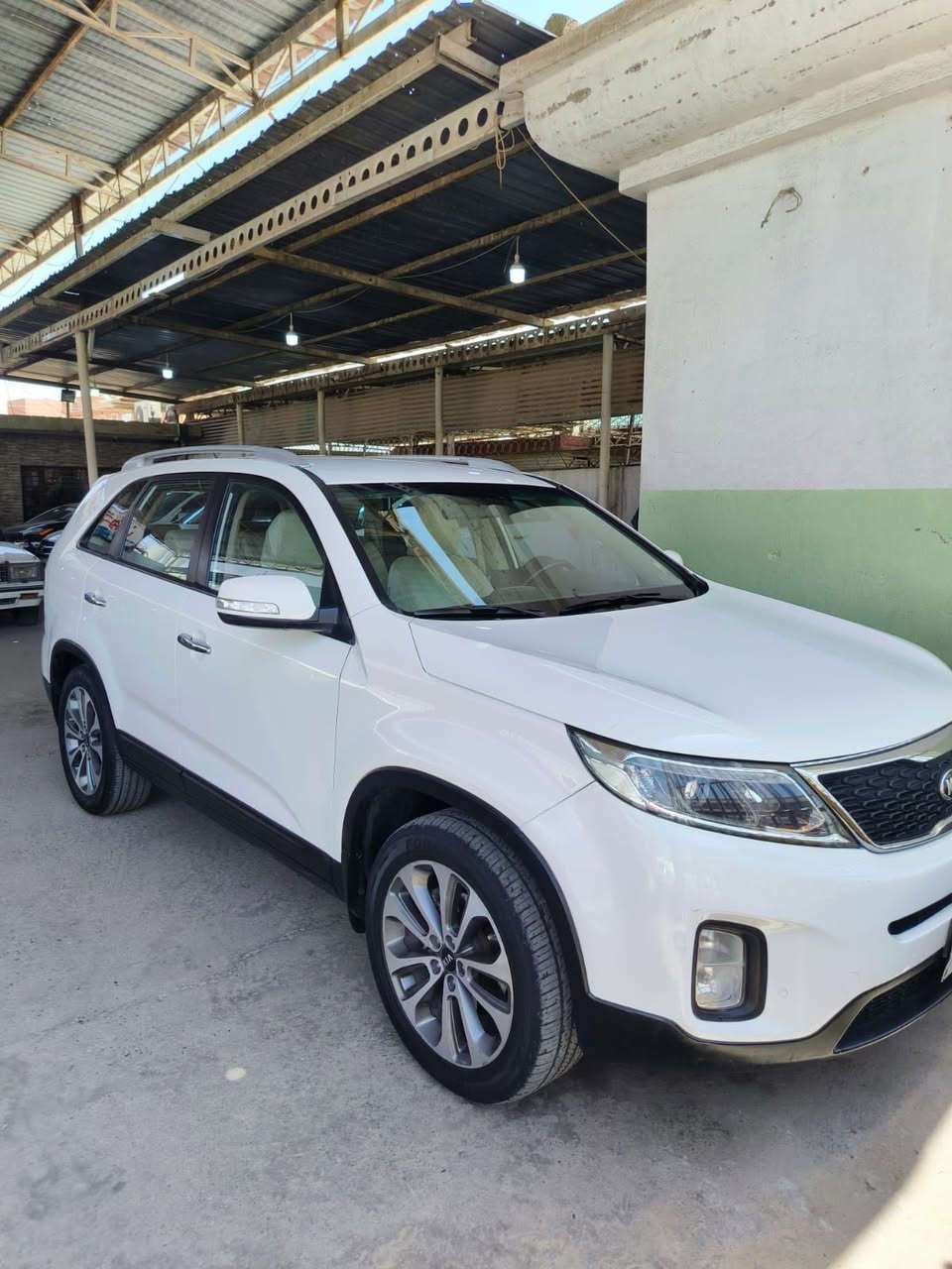 السلام عليكم ورحمة الله وبركاته
كيا سورينتو 2014 فول ماعدا بانوراما 

السيارة بأسمي مشروع وطني سنوية 

 نينوى مكاني موصل حي الوليد

🛑6 سلندر

🛑فور ويل

🛑7راكب 

🛑3 قطع تبريد

🛑بصمة

🛑ترحيب

🛑الكشنات الامامية تحكم كهرباء 3 دكم

🛑كشنات جلد

🛑داخل بيجي

🛑صاج

🛑حساسات امامي خلفي 

🛑يدات ومري نيكل بلاد

🛑مري شفط

🛑مراية وسطية تعتيم ذاتي

🛑اشارات بالمري

🛑تحكم ستيرن جهتين

🛑نظام تراكشن

🛑5 تايرات جدد

🛑5 ويل كب حجم 19 

🛑تبريد جديد ثلج

السيارة مسويلهة ادامة كاملة

السعر  ١٨٥ورقة 

بيها صبغ نص جاملغ الامامي

للاستفسار الاتصال على الرقم ***********ممتواجد على ع فيس

