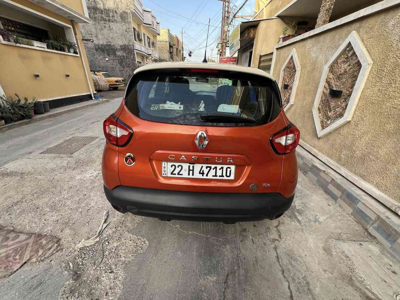 السلام عليكم . رينو كابتشر موديل 2016
مكفوله قطره صبغ مابيها 
يعني سياره جاهزه رقم اربيل 
داخل برتغالي دشبول لد بيبان لد كير + مكينه كفاله السياره ب اسم ابنيه يعني السياره مال بيت 
السعر . 95 وبيها مجال


**إذا كنت صاحب هذا الإعلان وتريد حذفه لأي سبب، رجاءا أرسل رسالة إلى الدعم الفني**