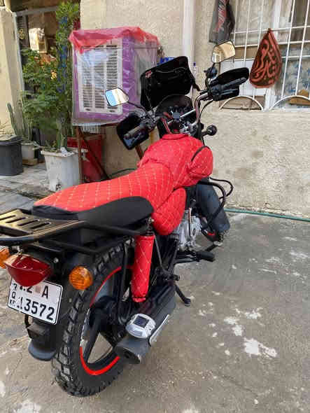 بوكسر موديل 2025 الدراجة مكفولة وجديدة ماشية 5000 رقم اربيل تحويل ثاني يوم دراجة شوفة عينكم جديدة سعرهة 2500 وبيها مجال بسيط مكاني بغداد الحرية 
 ***********
